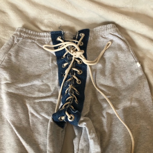 NICKI SWEATS | HEATHER GREY - Picture 7 of 14